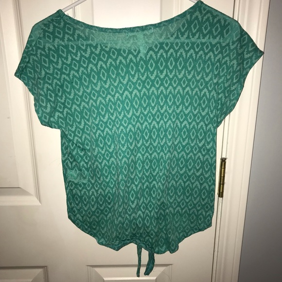 Top - Picture 2 of 2